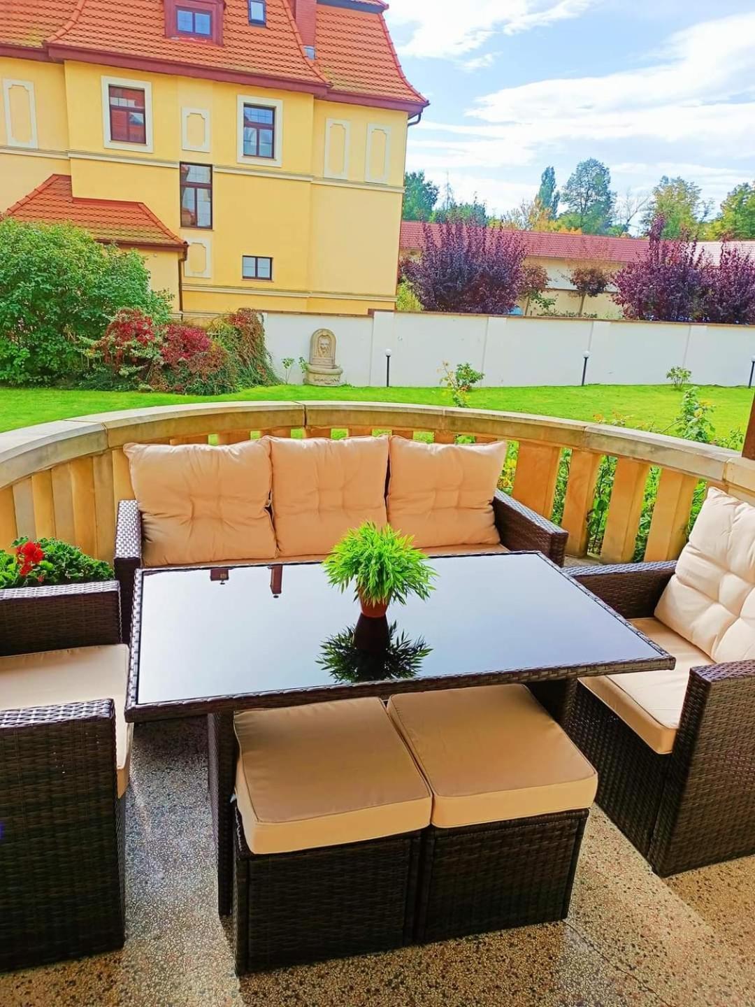 Hotel Palacyk Legnica Dış mekan fotoğraf