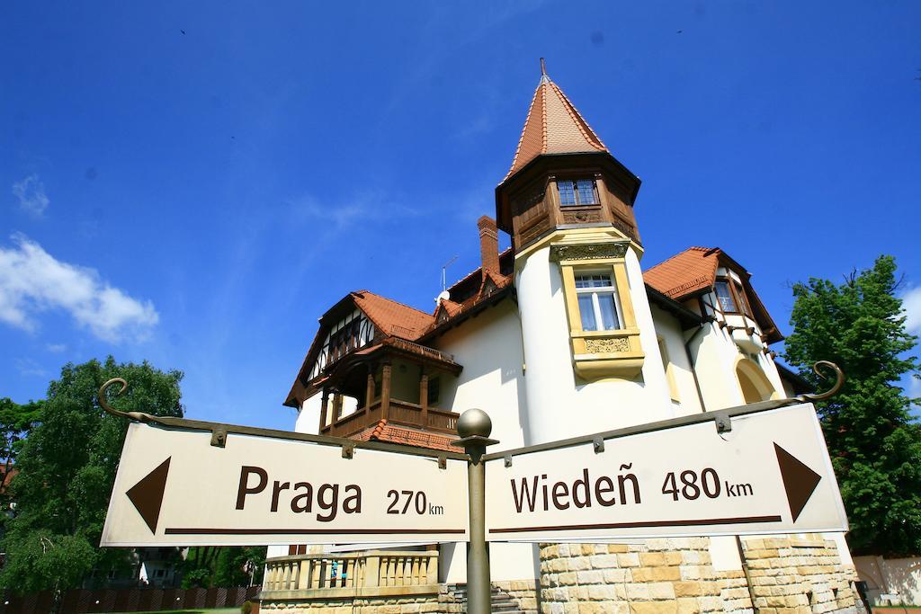 Hotel Palacyk Legnica Dış mekan fotoğraf