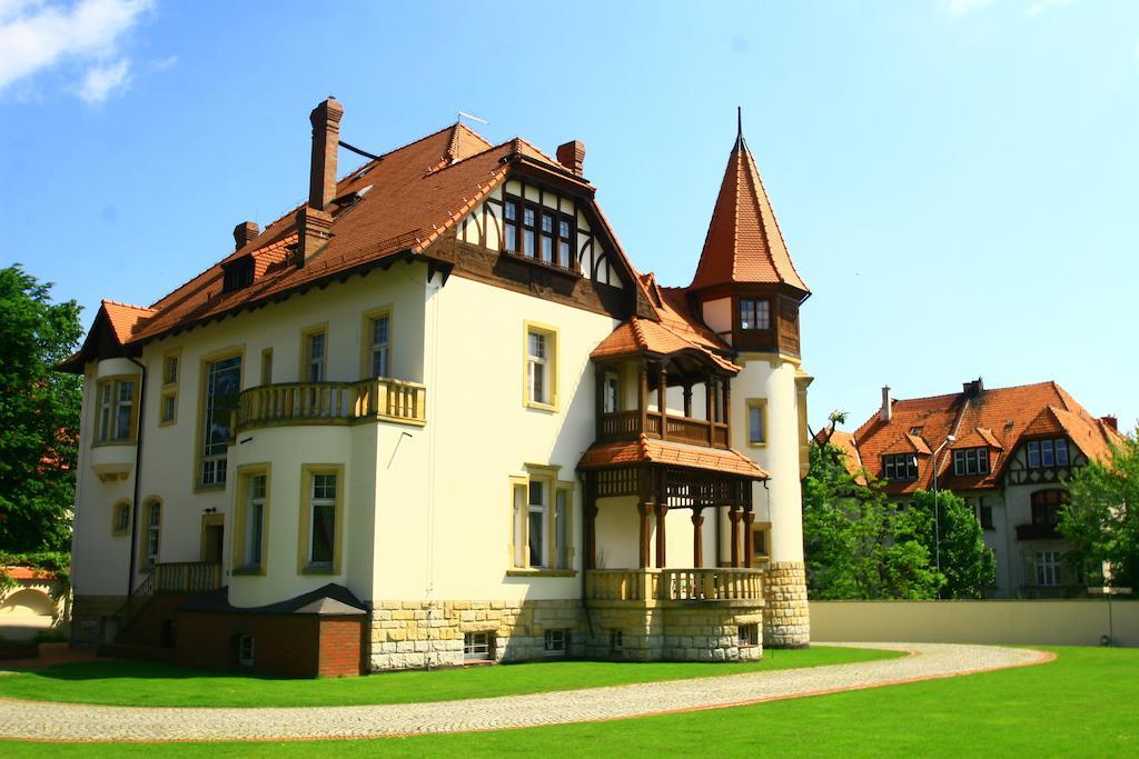 Hotel Palacyk Legnica Dış mekan fotoğraf
